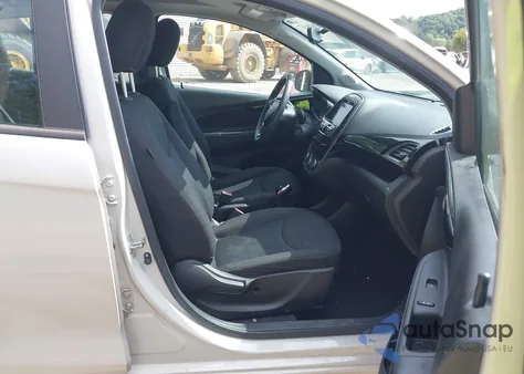 2020 Chevrolet Spark Fwd 1Lt Automatic from USA, damaged, VIN KL8CD6SA1LC446647